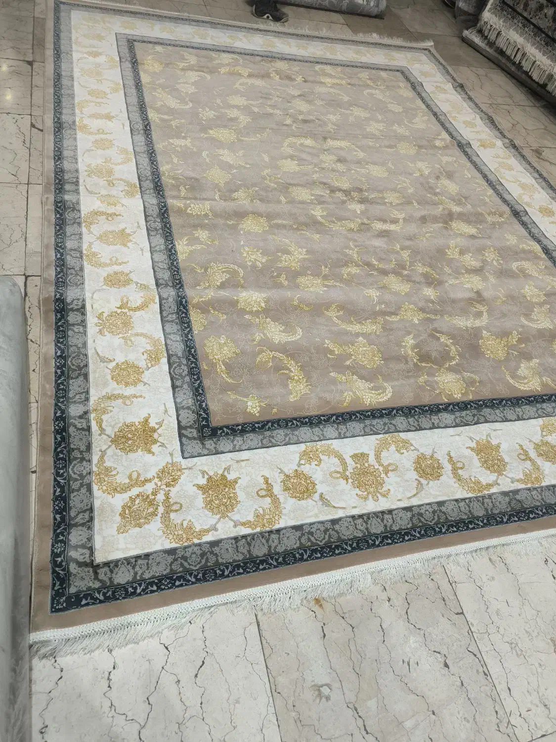 ۷۰۰ شانه آکریلیک ۲۵۵۰|فرش|ملارد, |دیوار