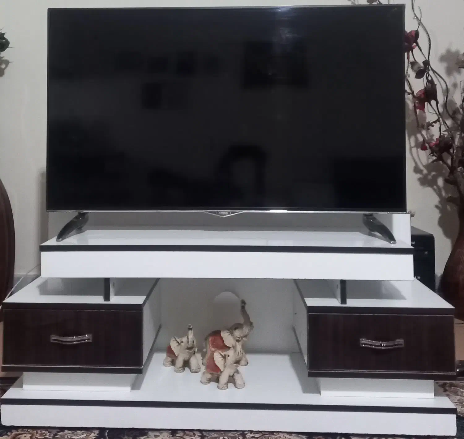 میز تلویزیون|میز تلویزیون|گلبهار, شهر جدید گلبهار|دیوار