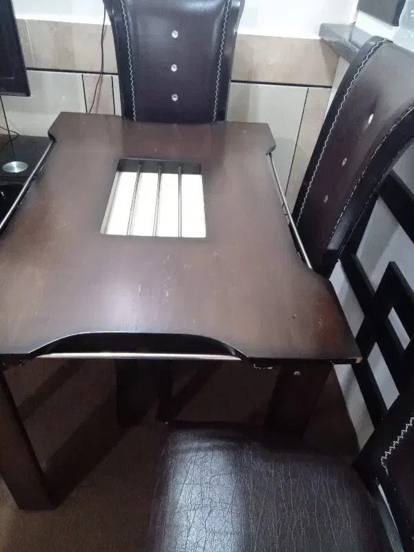 میزوصندلی چوب و چرم|میز و صندلی غذاخوری|شوشتر, |دیوار