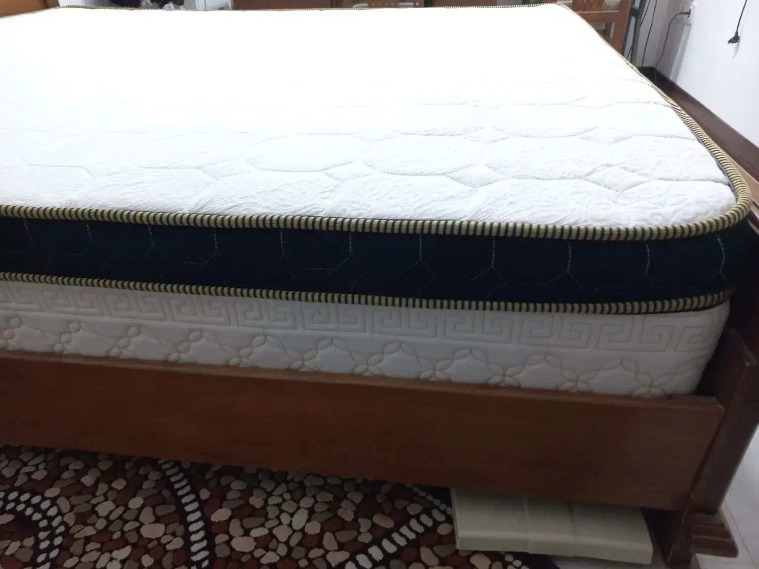 تخت ۲نفره چوب راش|تخت و سرویس خواب|قم, سراجه (۱۵ خرداد)|دیوار