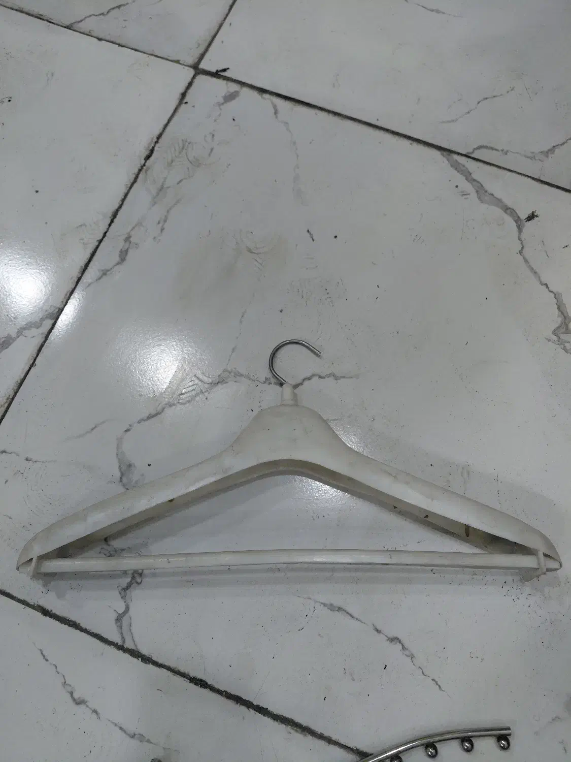 آویز لباس مغازه ای|بندرخت و رختآویز|شهریار, شهریار|دیوار