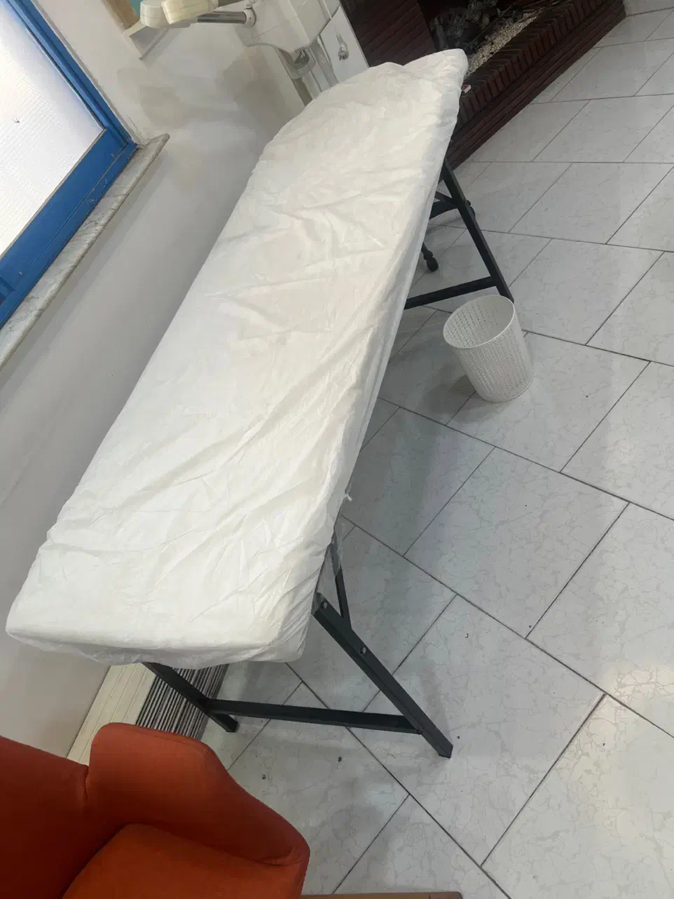 وسایل آرایشگاهی|آرایشگاه و سالن‌های زیبایی|رشت, گلسار|دیوار