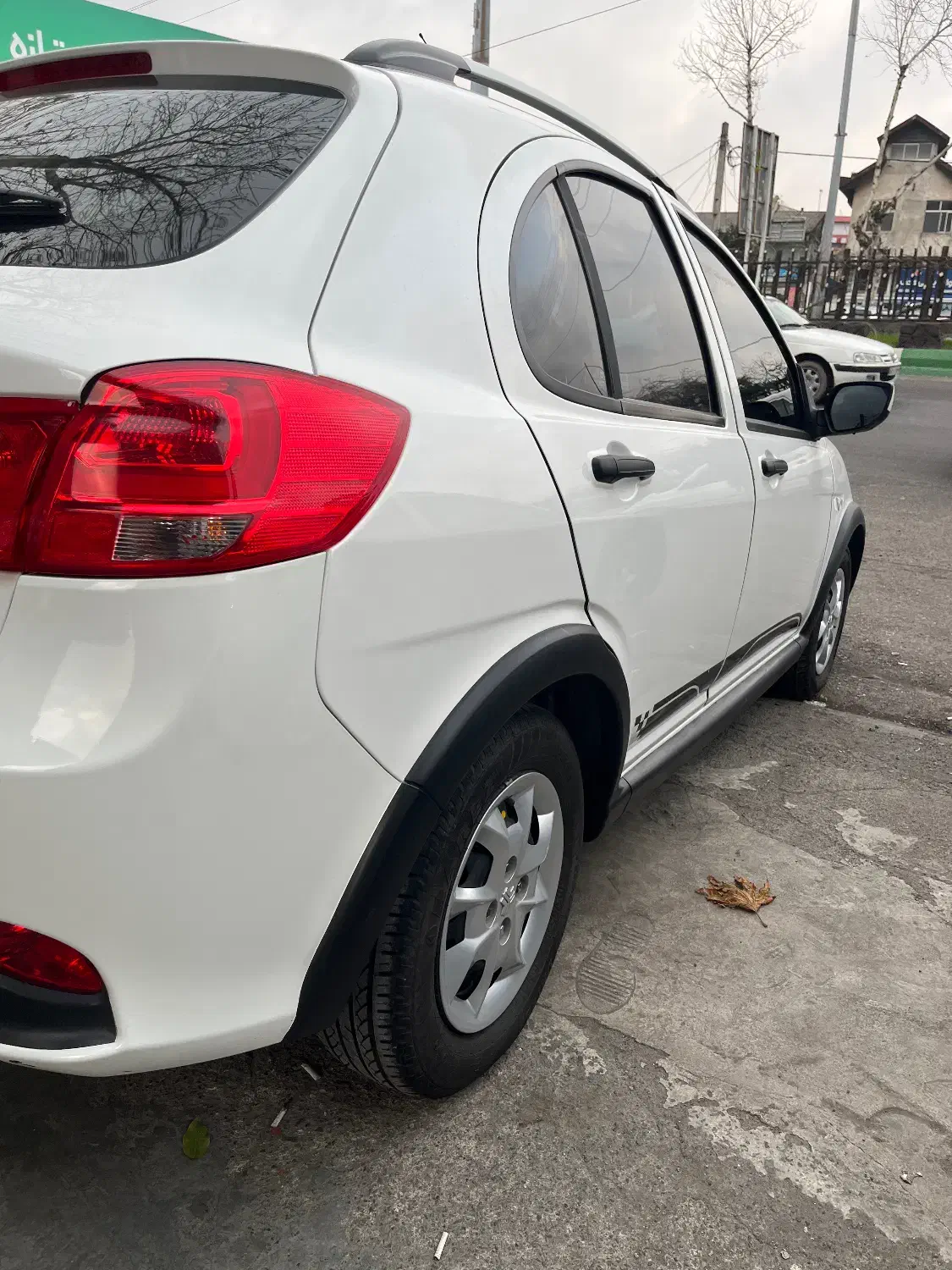 کوییک R سفید مشکی|خودرو سواری و وانت|رشت, تازه آباد|دیوار