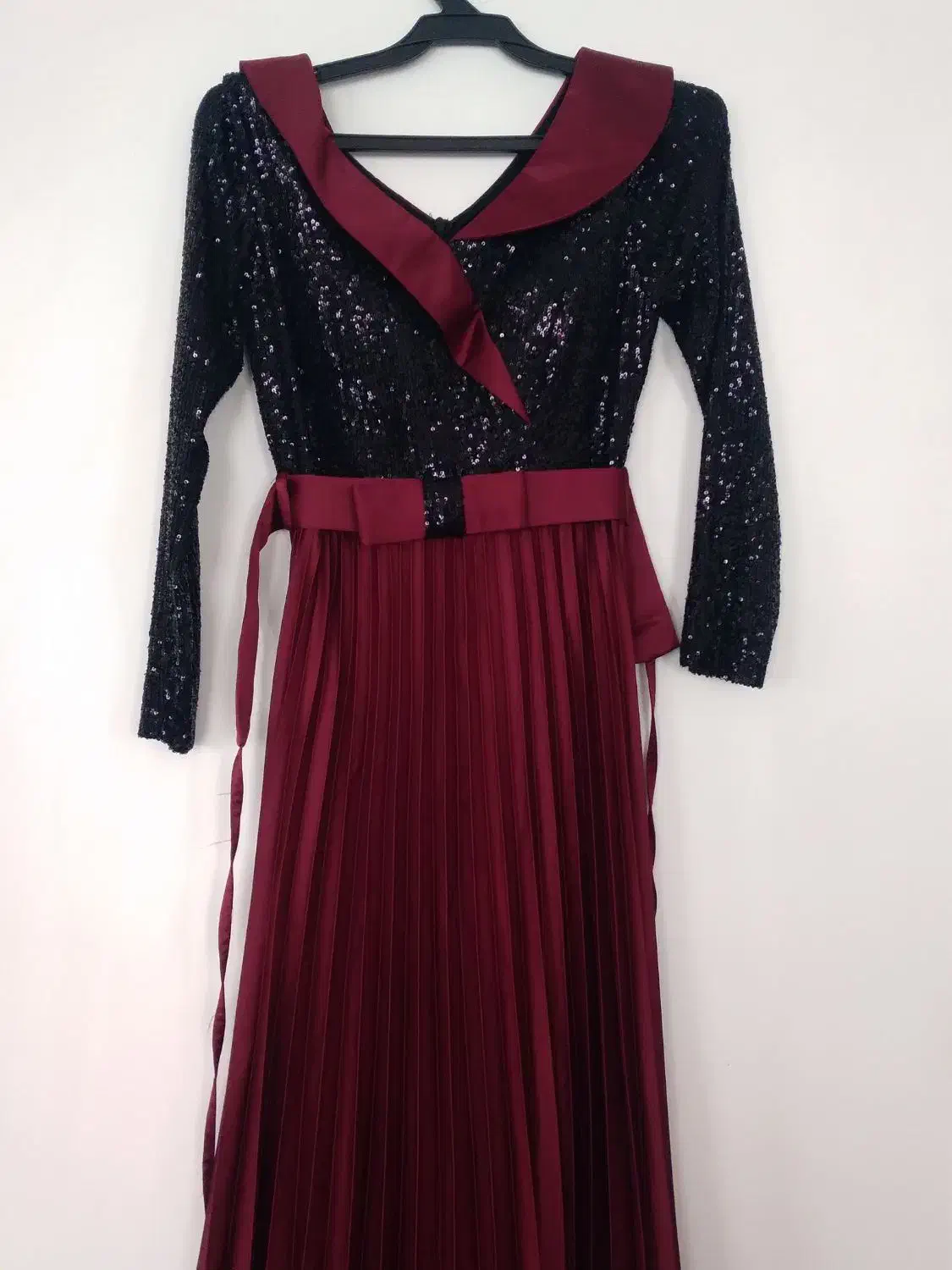 لباس مجلسی|لباس|قیدار, |دیوار