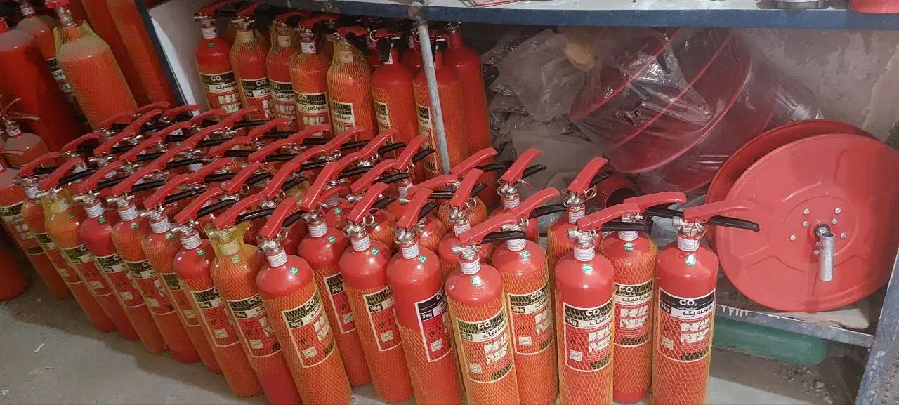 شارژ و فروش انواع کپسول های آتش نشانی|خدمات پیشه و مهارت|خاوران, |دیوار