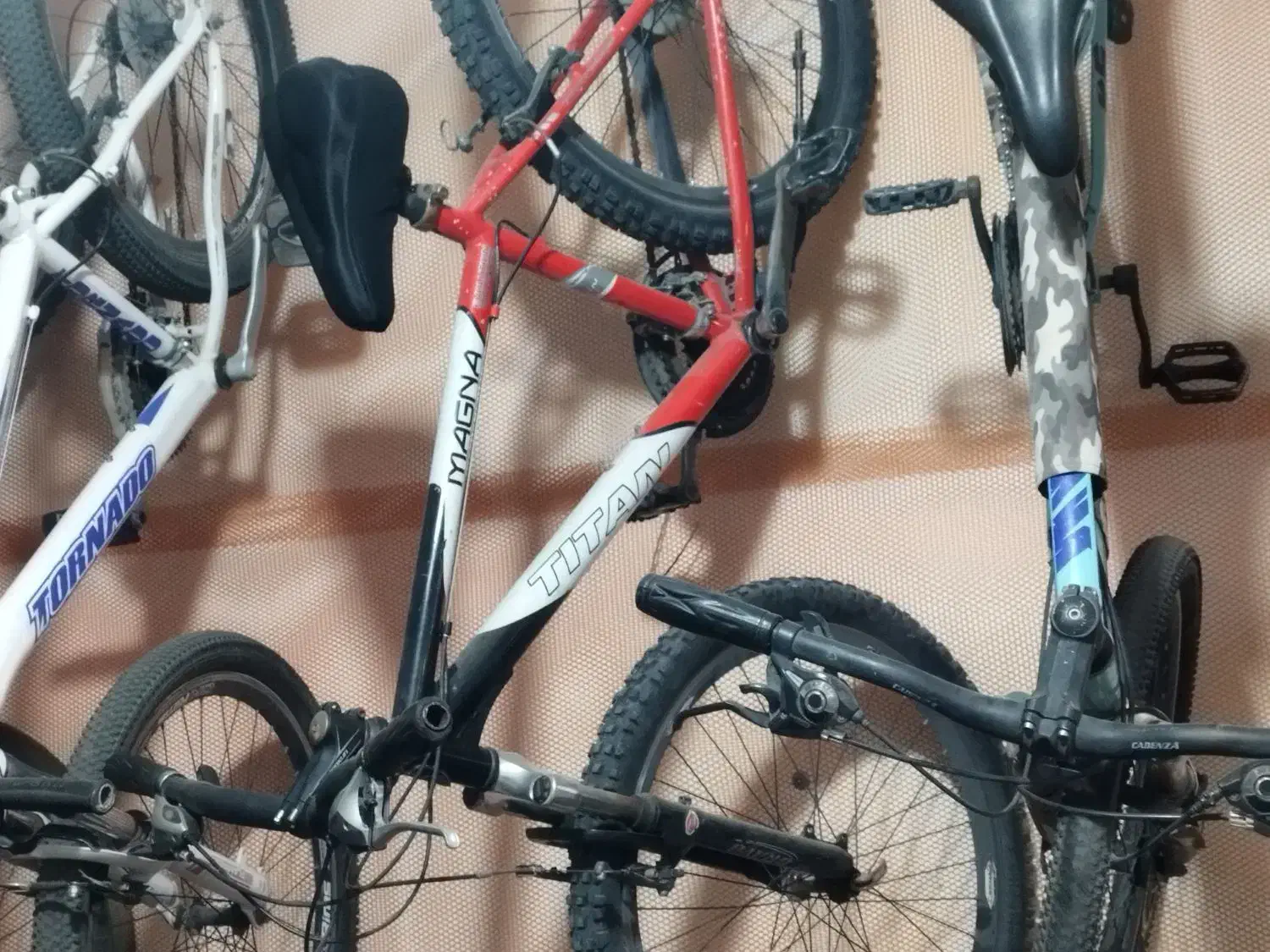 دوچرخه 26تنه آلومینیوم دنده کلاجدار سالم|دوچرخه، اسکیت، اسکوتر|خرمدره, |دیوار