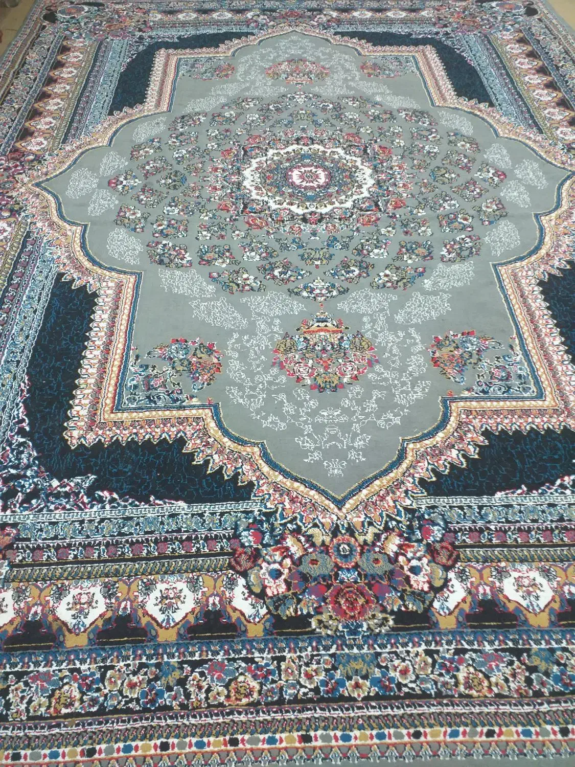 فرش ۱۲|فرش|مشهد, جانباز|دیوار