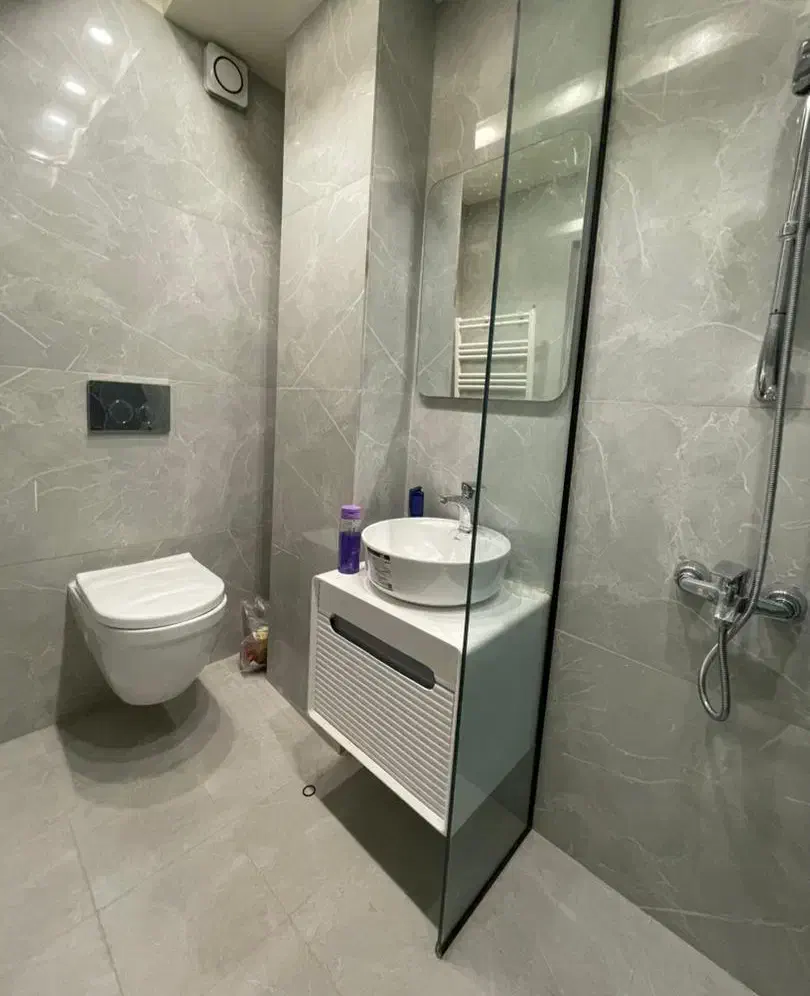 ۹۵متر۲خواب/پونک فول امکانات کم واحد پرده خور ۸ساله