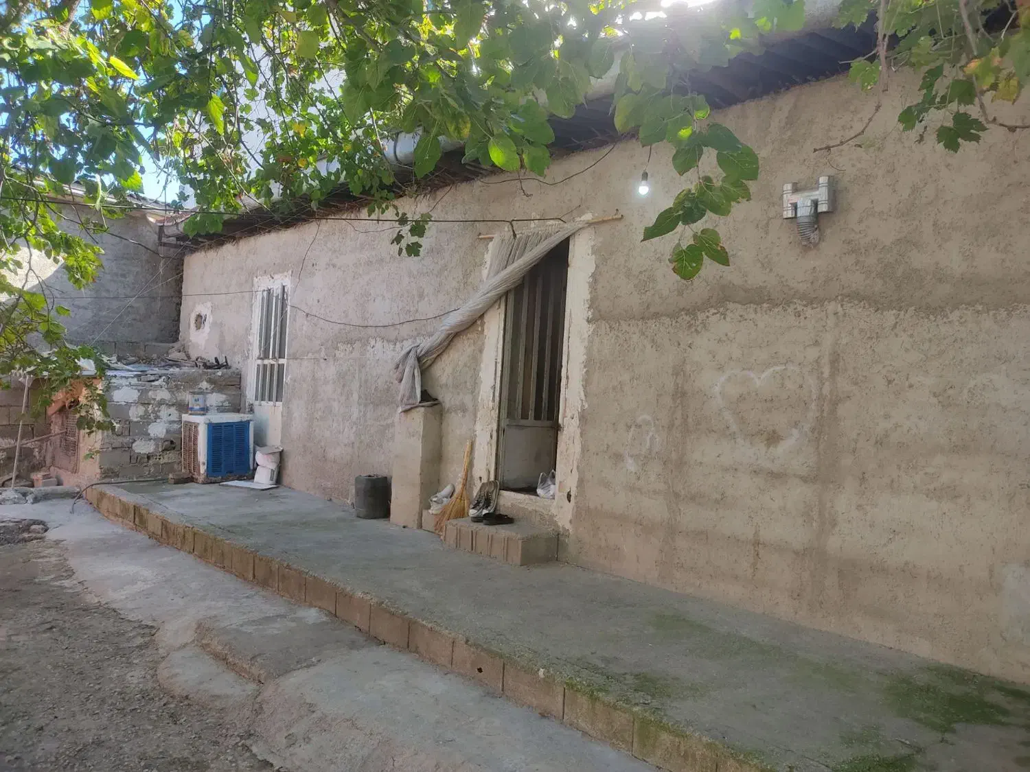 خانه ویلای در سه راهی خط طوران قرقاچ|فروش خانه و ویلا|شوسف, |دیوار