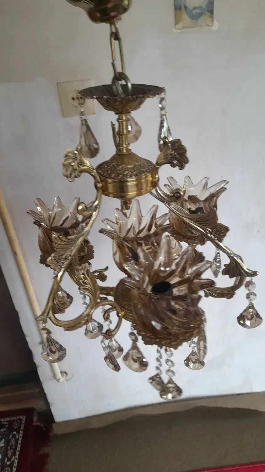 لوستر برنجی|لوستر و چراغ آویز|کوچصفهان, |دیوار