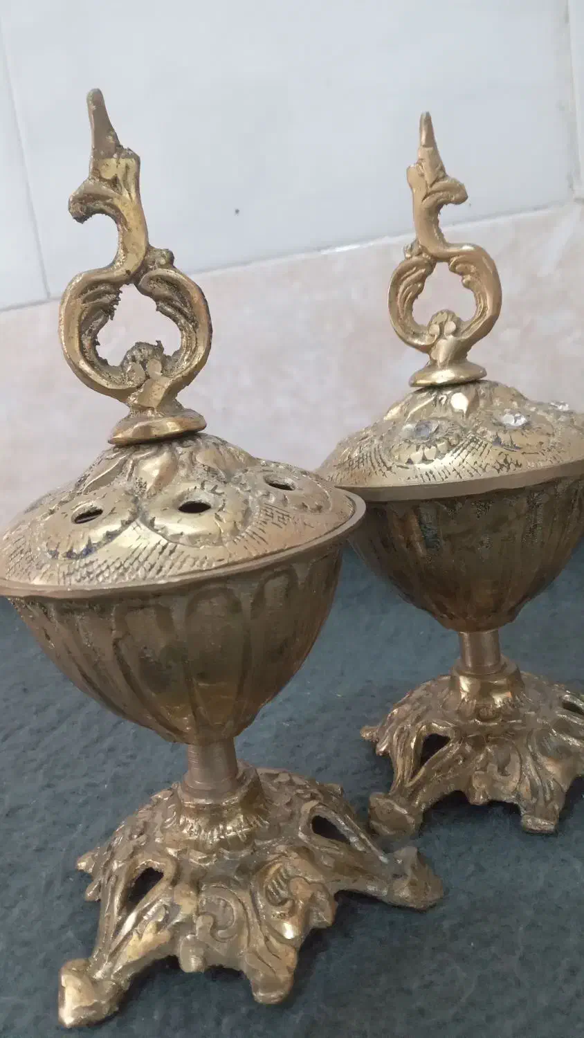 قندان برنز  اصل اصل|ظروف سرو و پذیرایی|قم, شاد قلی|دیوار