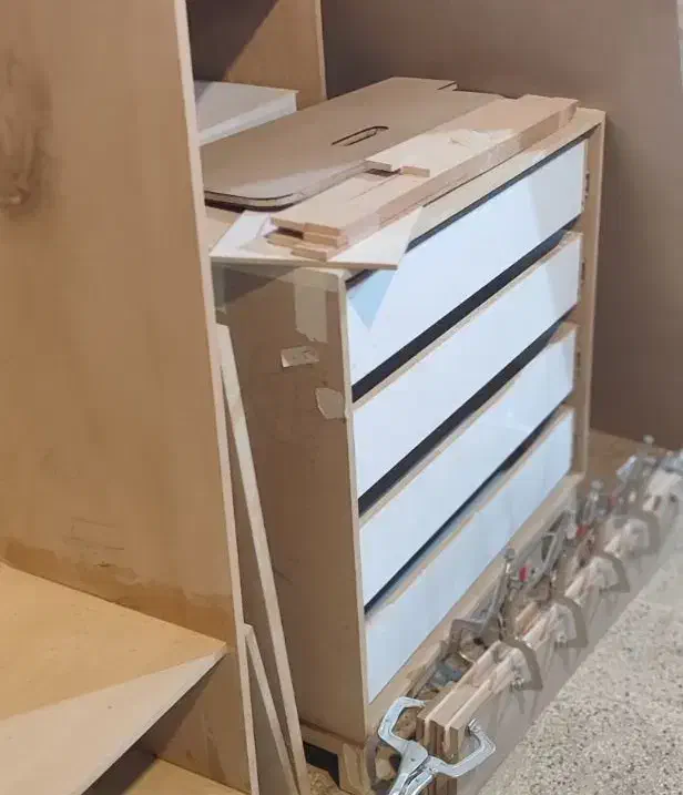 مونتاژ کار و برشکار ام دی اف|استخدام صنعتی، فنی، مهندسی|پردیس, شهرک صنعتی کمرد|دیوار