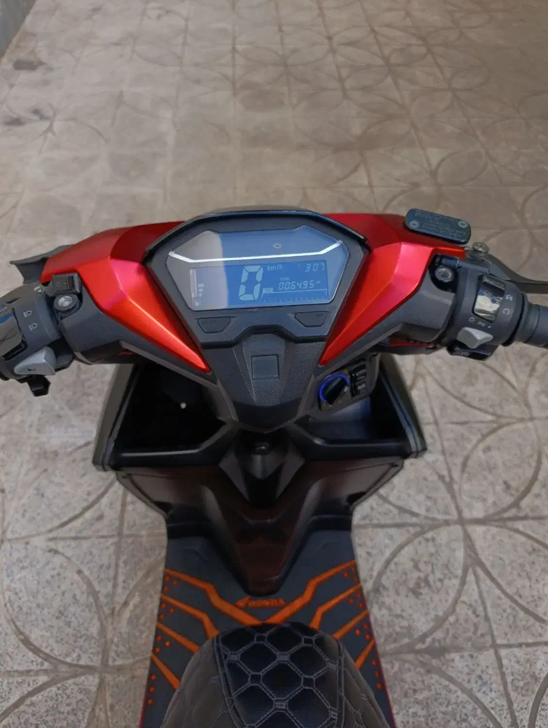 کلیک واریو ۱۵۰|موتورسیکلت|زنجان, |دیوار