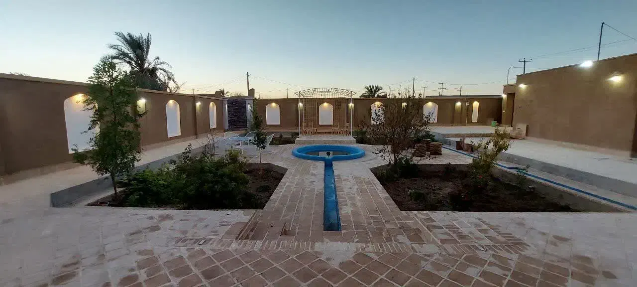 عمارت ملا احمد|اجارهٔ کوتاه‌مدت ویلا و باغ|طبس, |دیوار