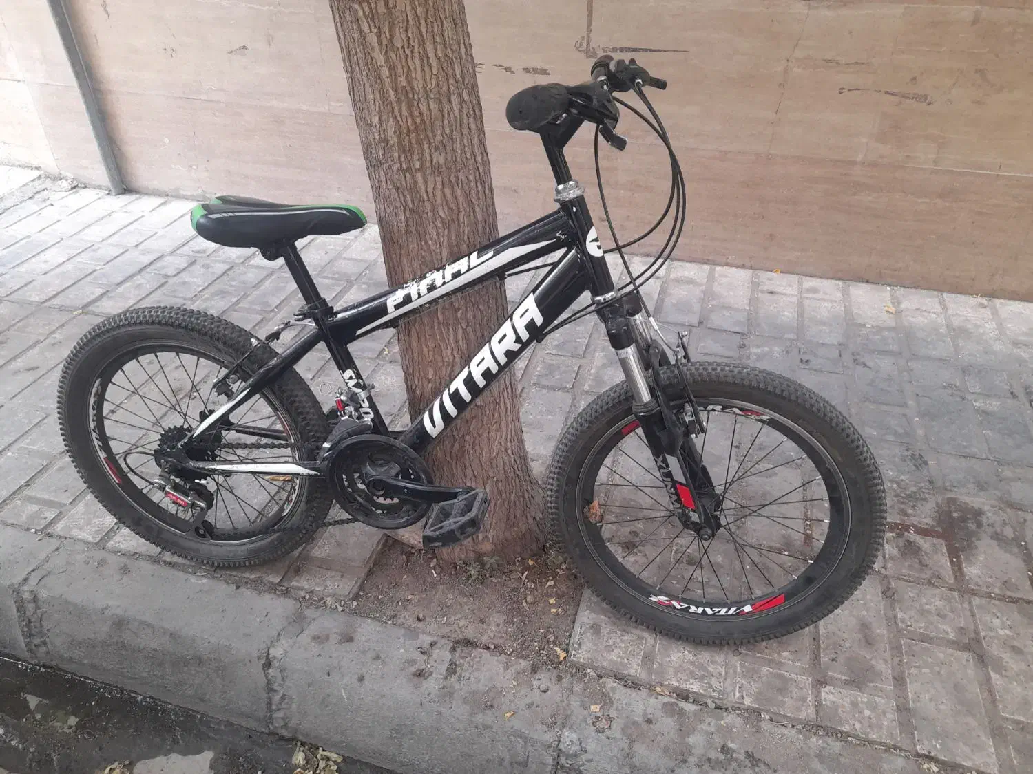 دوچرخه بچه گانه در حد نو|دوچرخه، اسکیت، اسکوتر|ری, فیروزآبادی|دیوار