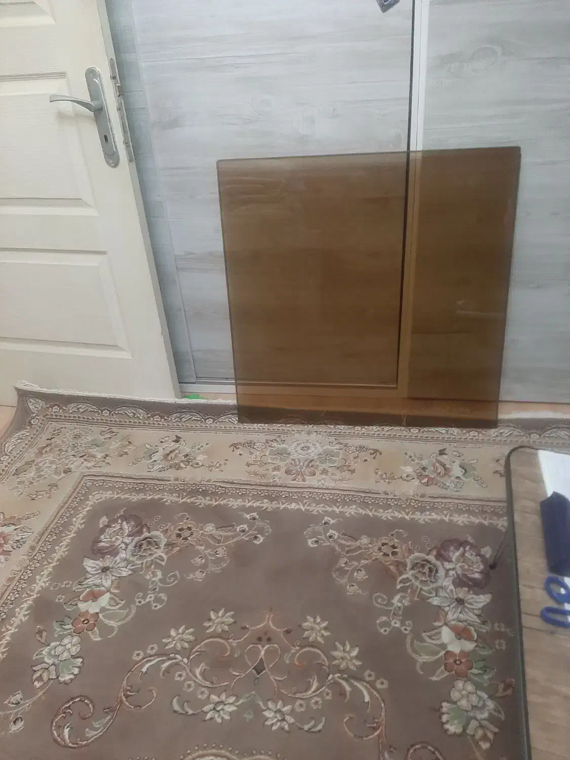 شیشه میز|مبلمان خانگی و میز عسلی|پرند, فاز ۵|دیوار