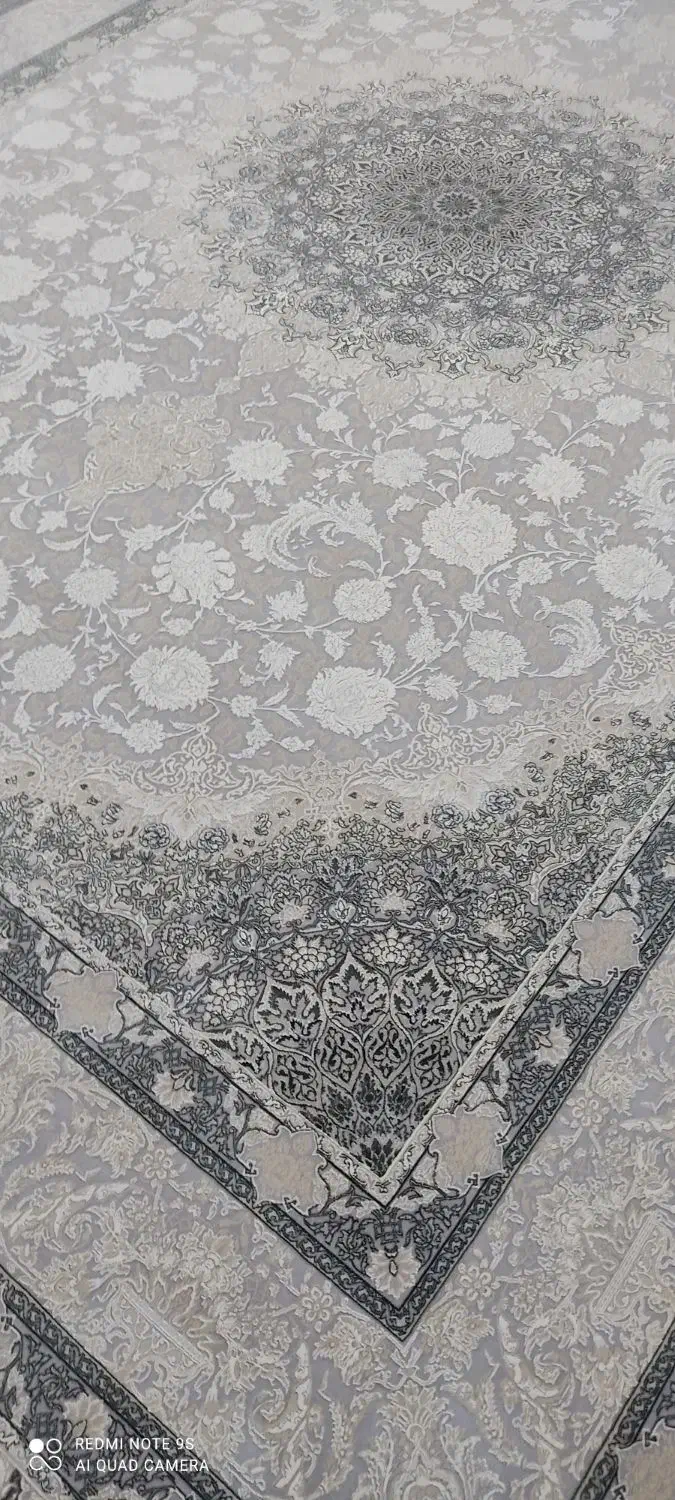 دو عدد فرش نه متری 1200شانه در حد نو|فرش|خرمآباد, |دیوار