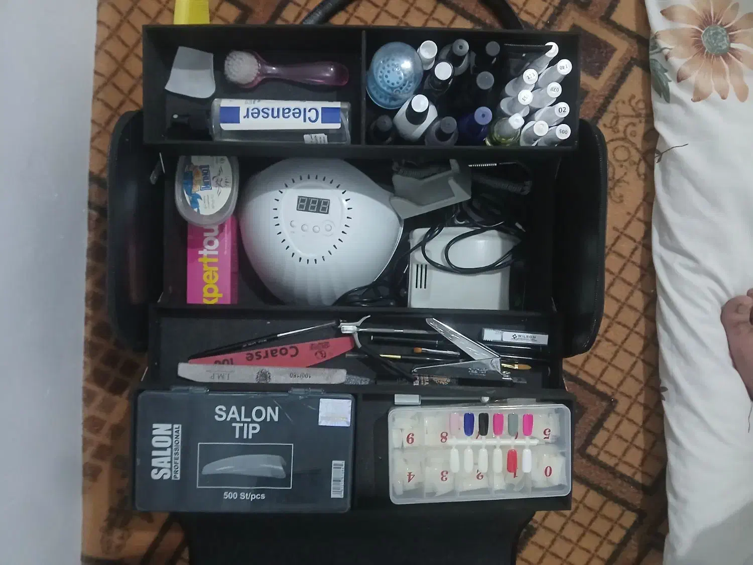 وسایل کاشت ناخن|آرایشگاه و سالنهای زیبایی|اهر, |دیوار