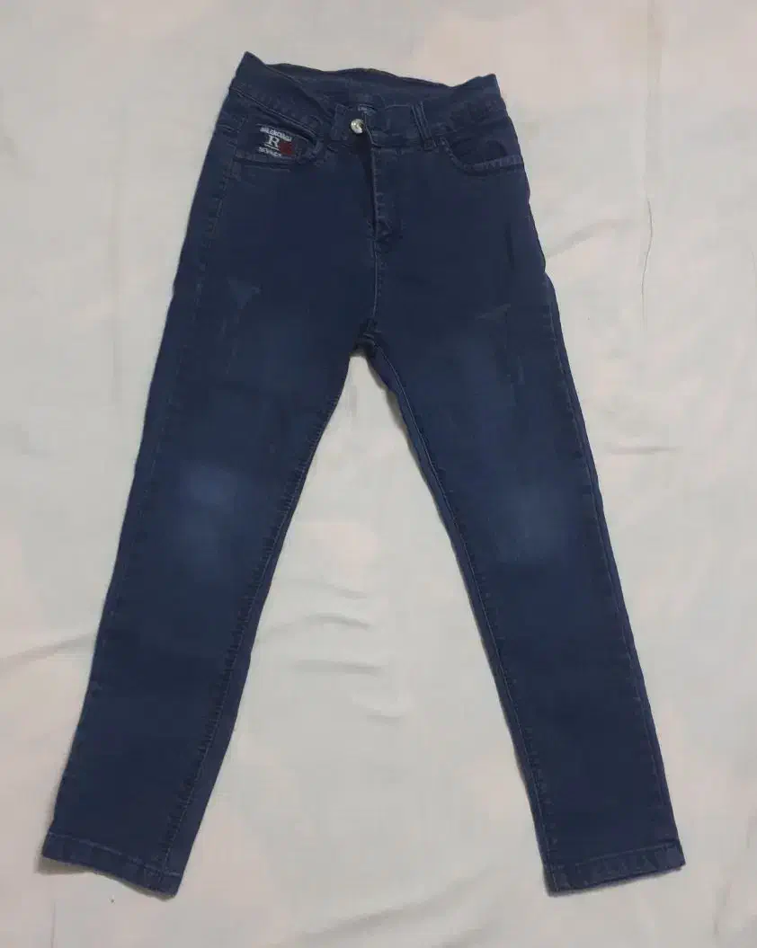 شلوار لی|لباس|قم, جمکران|دیوار