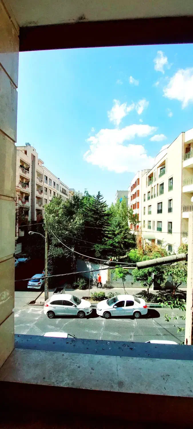 235متر 3 خ   پلن بی نقص   نوساز     ساقدوش