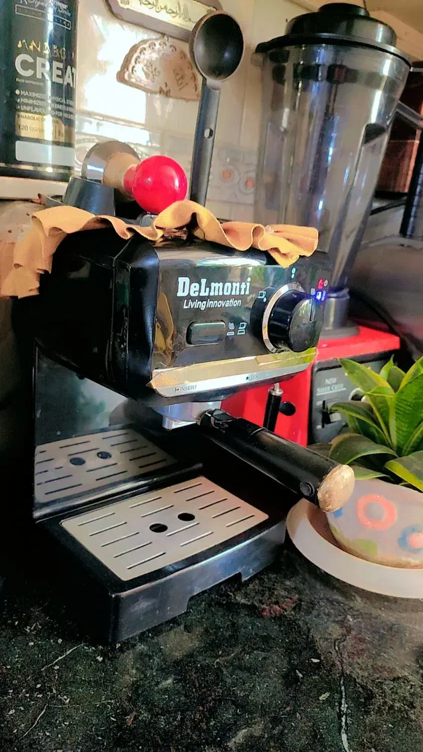 قهوه ساز دلمنتی 20بارفروش فوری|سماور، چای‌ساز، قهوه‌ساز|خاش, |دیوار