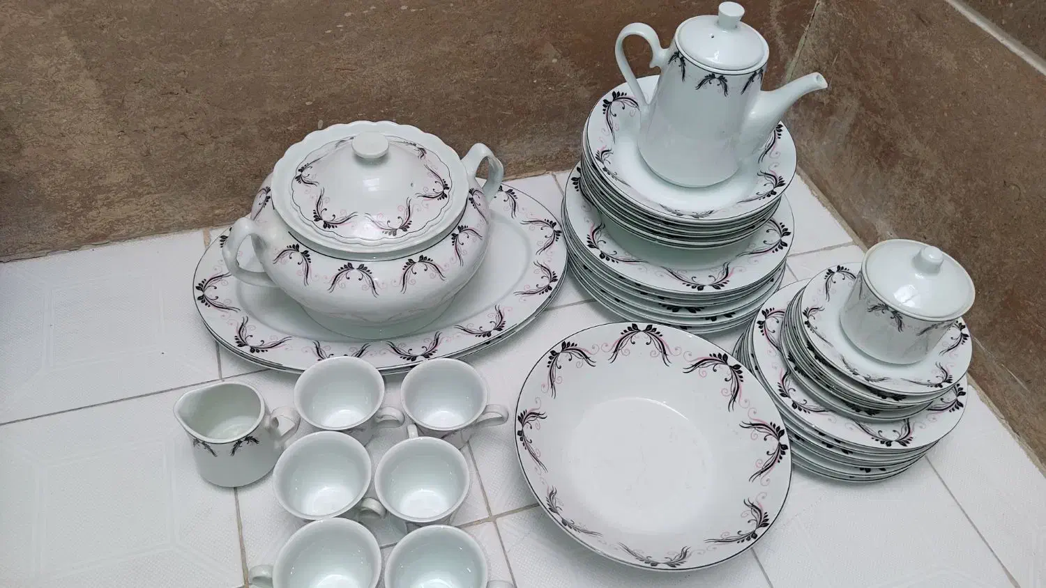 چینی|ظروف سرو و پذیرایی|ابهر, |دیوار