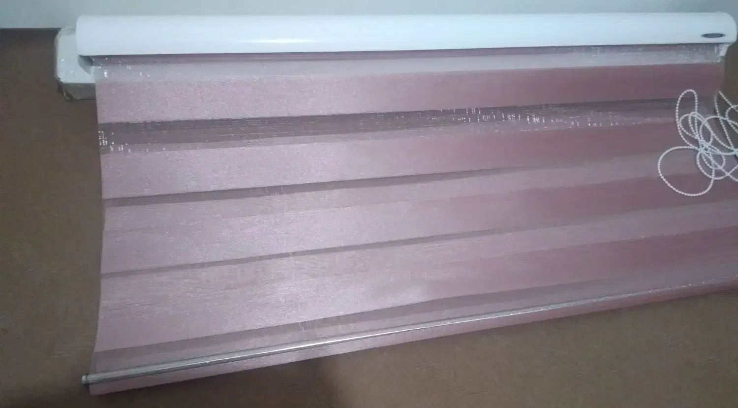 پرده زبرا|پرده، رانر، رومیزی|میانه, |دیوار