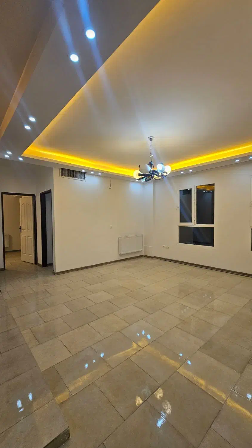 دو خواب ۸۵ متر حمام مستر فول با پارکینگ و آسانسور|فروش آپارتمان|هشتگرد, شهرک صبا سوله|دیوار