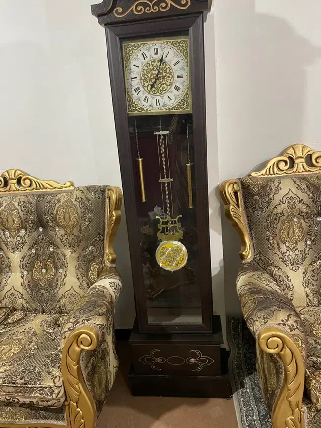 ساعت ایستاده|مبلمان خانگی و میز عسلی|سنندج, |دیوار