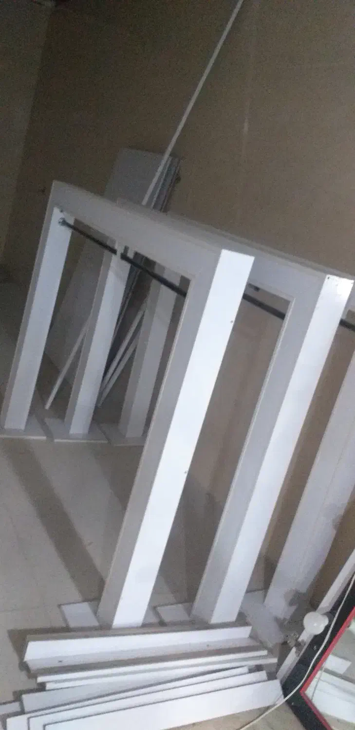 آویز لباس و ورقه ام دی اف|بندرخت و رخت‌آویز|جم, |دیوار