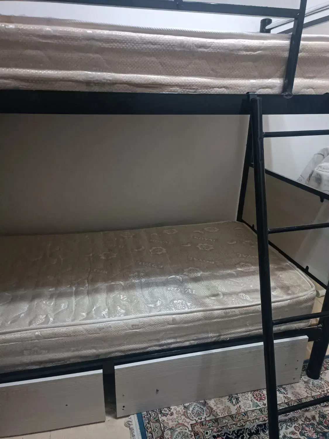 تخت دوطبقه فلزی|تخت و سرویس خواب|قرچک, شهرک مهستان|دیوار