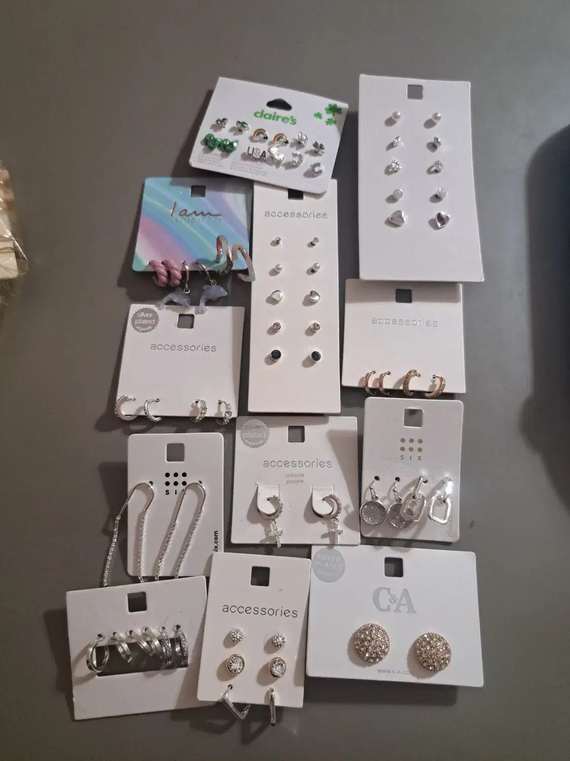 انواع گوشواره پکی انگشتر پکی و بدلیجات و ساعت|بدلیجات|خرمآباد, |دیوار