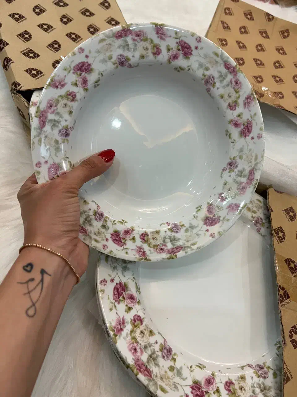 سرویس ۶ نفره چینی|ظروف سرو و پذیرایی|پردیس, فاز ۵|دیوار