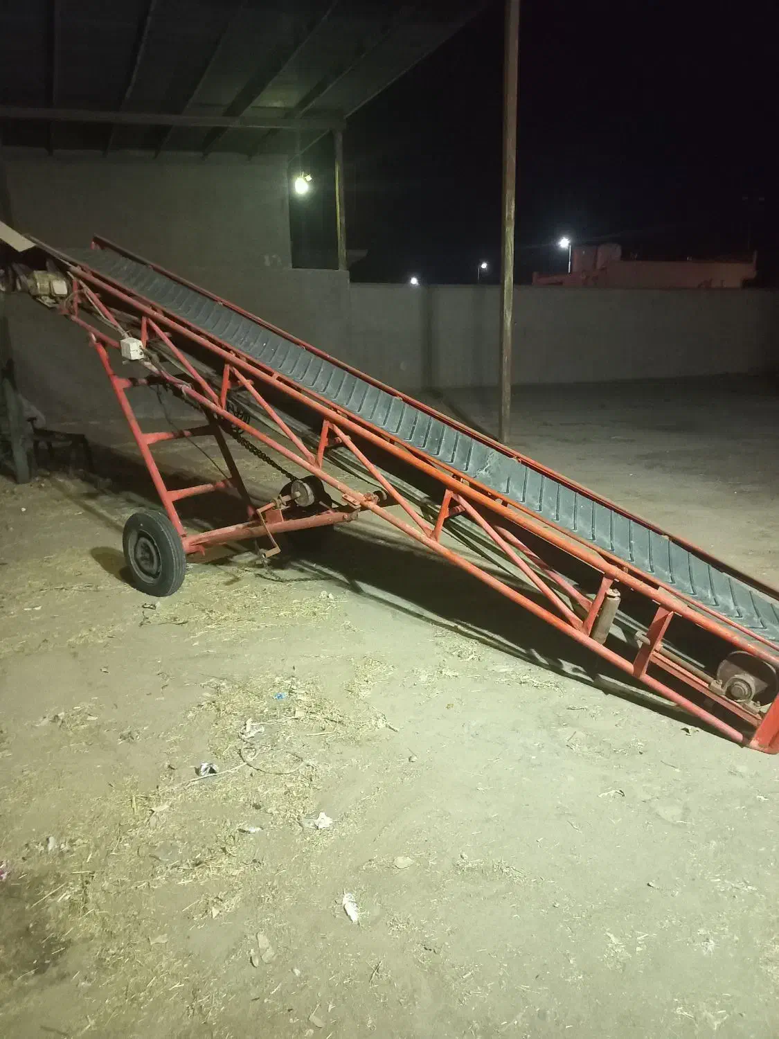 نوار|کافی‌شاپ و رستوران|قم, دانش|دیوار