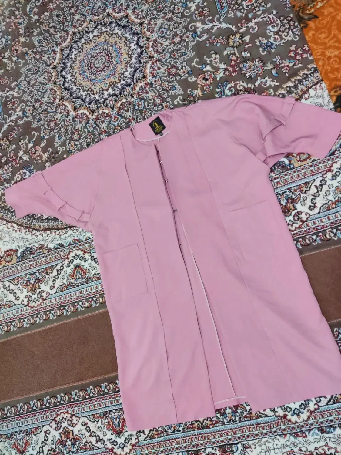 مانتو|لباس|سلماس, |دیوار