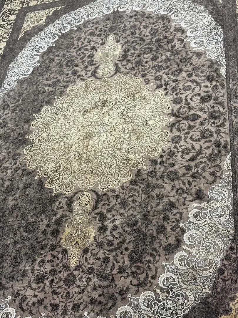 سه تخته فرش بهشتی و دو قالیچه در حد نو|فرش|قم, انسجام|دیوار