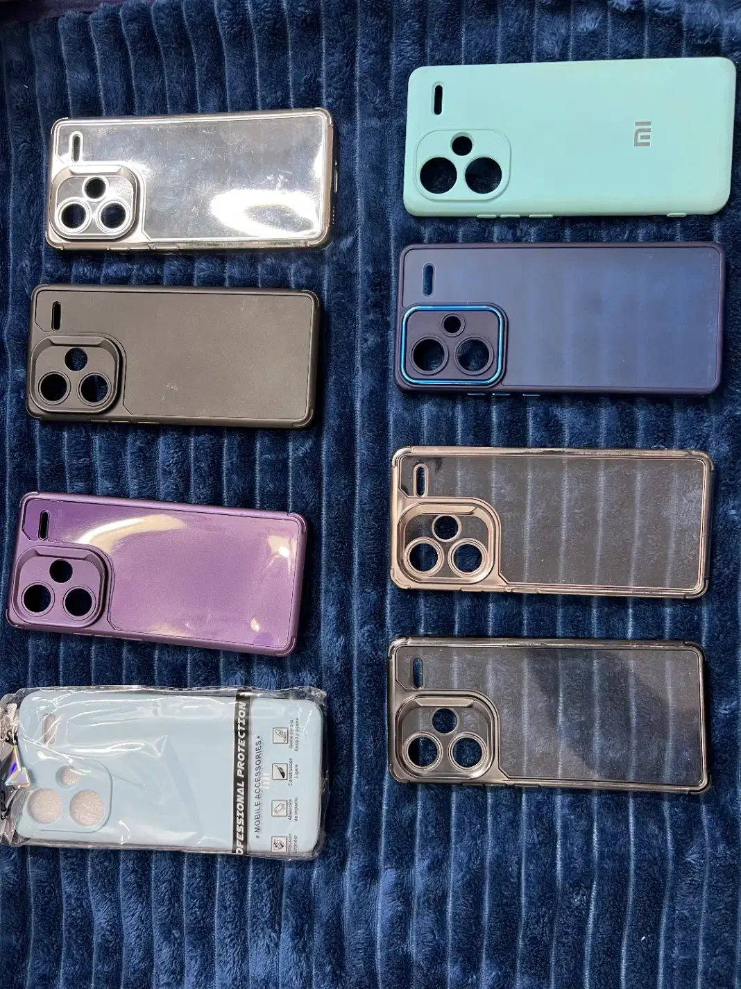 یک کاور گوشی|لوازم جانبی موبایل و تبلت|شیراز, تندگویان|دیوار