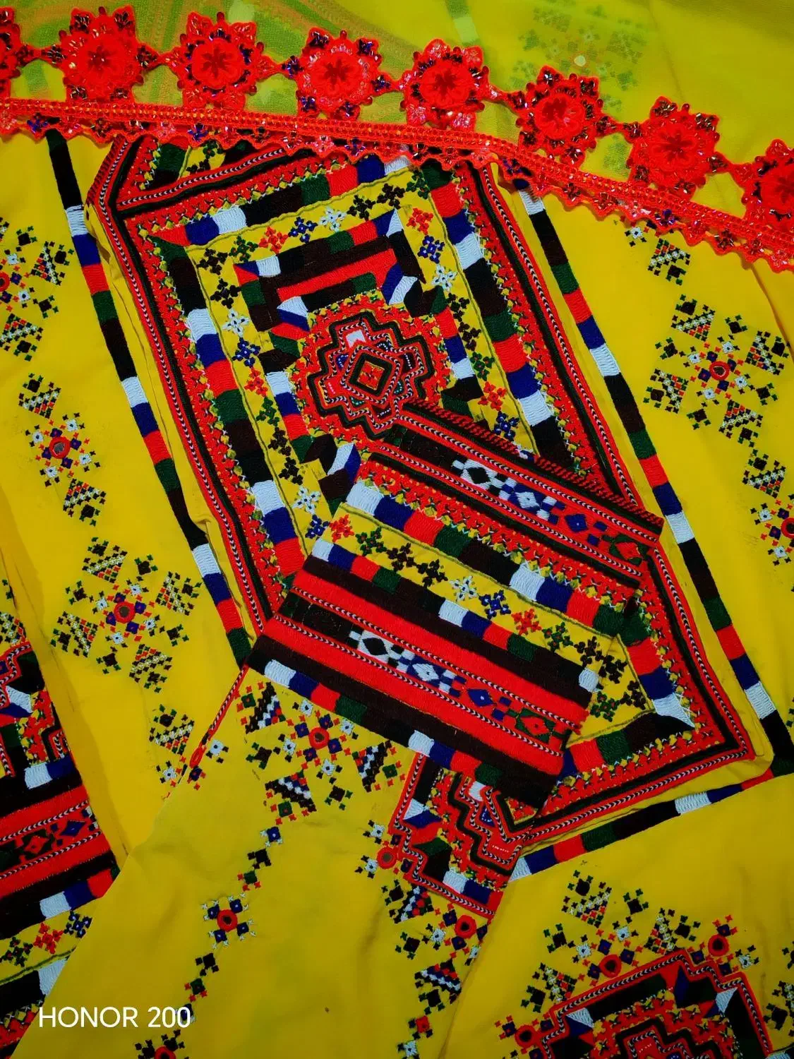 نیم دوچ|لباس|کنارک, |دیوار