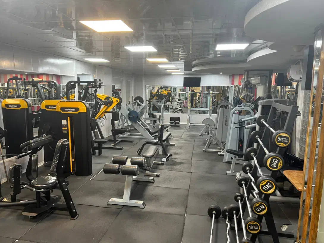 خدمات|استخدام سرایداری و نظافت|تهران, جمهوری|دیوار