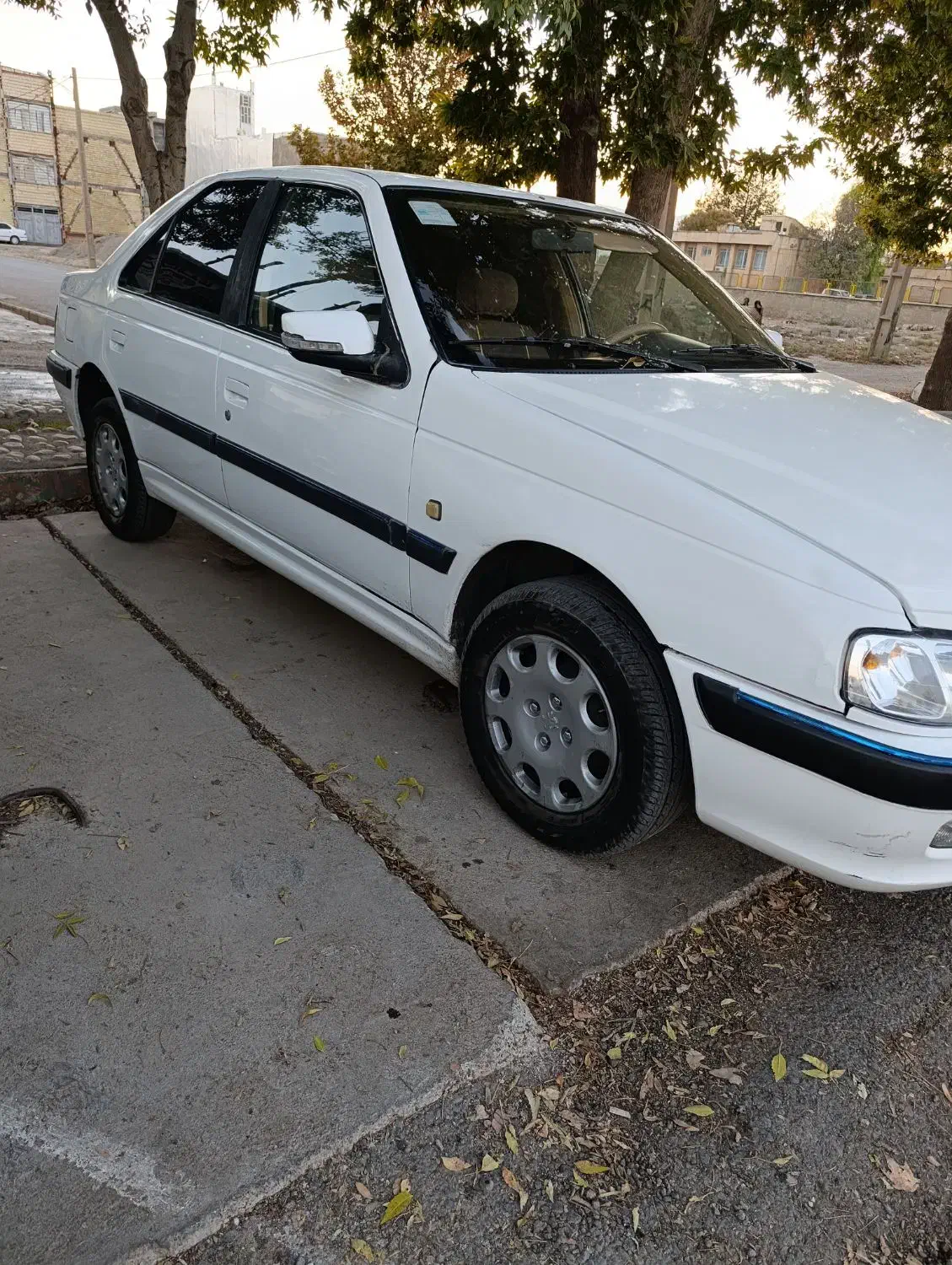 پژو پارس|خودرو سواری و وانت|خرمآباد, |دیوار