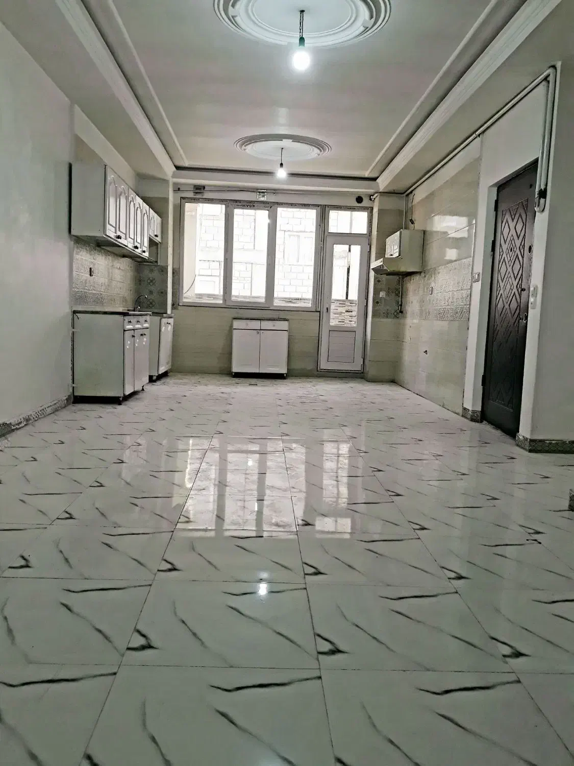 آپارتمان 90متر ۲ خواب نوساز فرارت ((پارکینگدار))|فروش آپارتمان|شهریار, اصیل آباد|دیوار