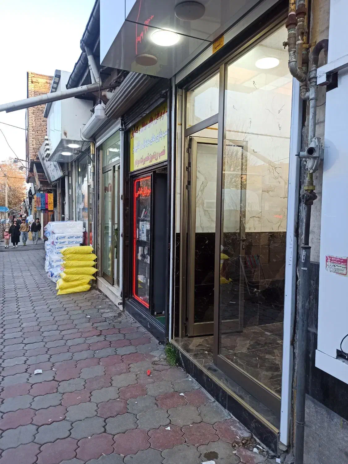 اجاره مغازه خیابان امام|اجارهٔ مغازه و غرفه|مشگین شهر, |دیوار