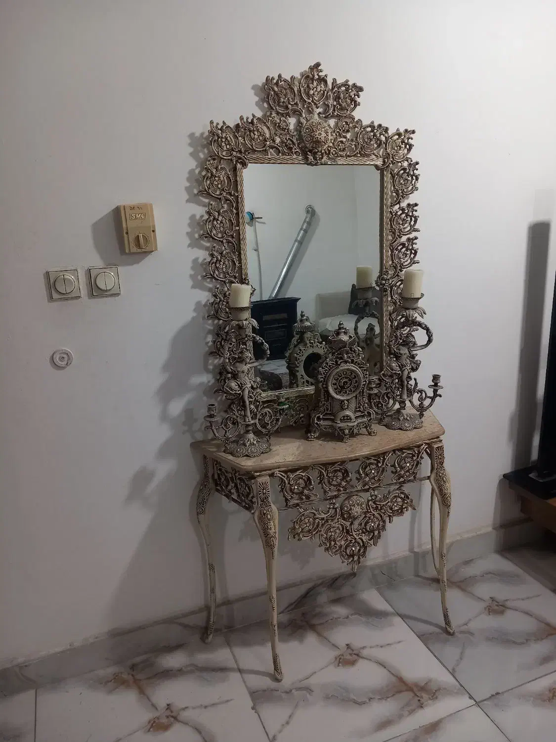 اینه کنسول وزیر تلوزیونی|آینه|گرگان, |دیوار