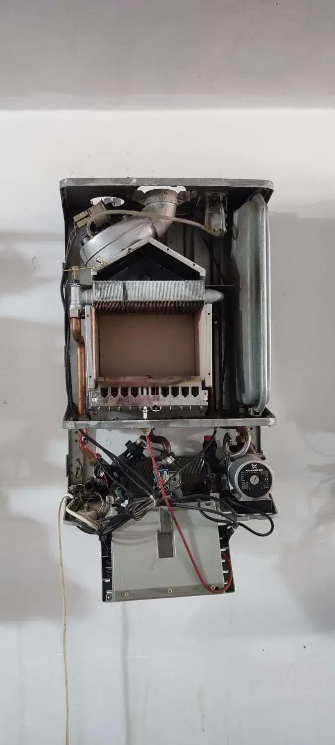 فروش پکیج دسته دوم (ایران رادیاتور/بوتان/لورچ)|آبگرمکن، پکیج، شوفاژ|خرمآباد, |دیوار