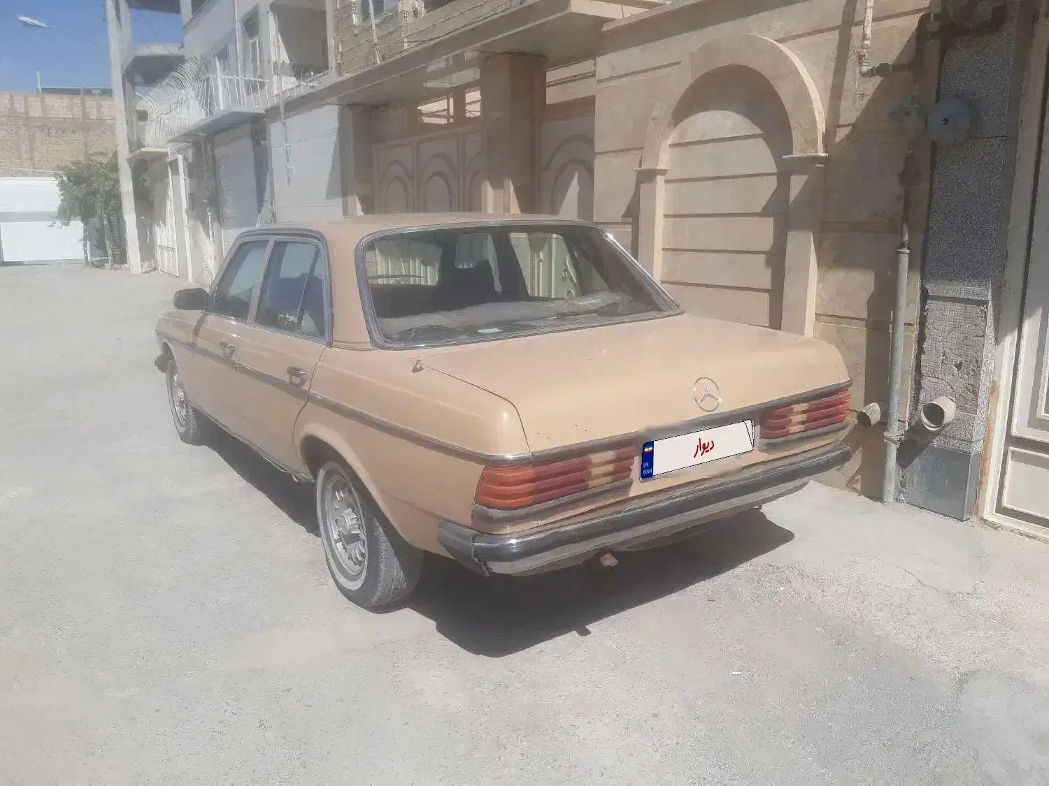 بنز دانشجویی کلاسیک|خودرو کلاسیک|نجف‌آباد, طالقانی|دیوار