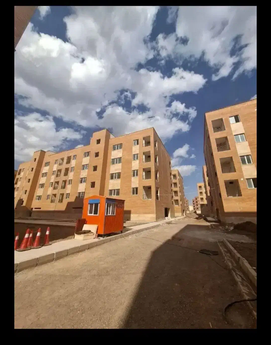 اپارتمان ۹۷ مترمفید /ایلیا سازه /تحویل شش ماهه|فروش آپارتمان|پرند, فاز ۷|دیوار