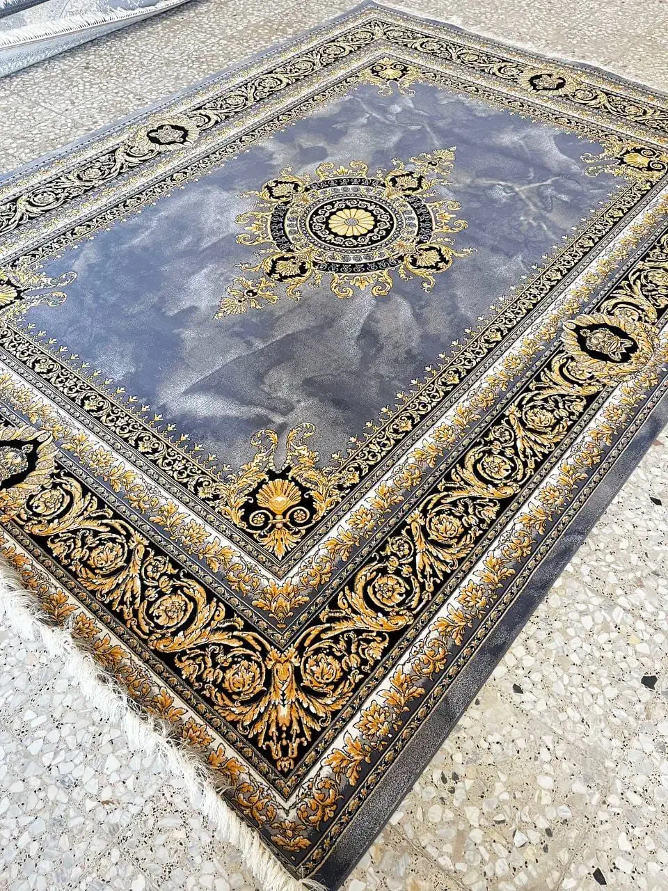 فرش ماشینی با تنوع طرح و رنگ، مستقیم از کارخانه*|فرش|ایذه, |دیوار