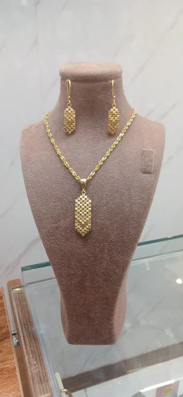 انواع کارهای بدون اجرت با درصد مناسب سرمایه گزاری|جواهرات|قم, بلوار امین و ساحلی|دیوار