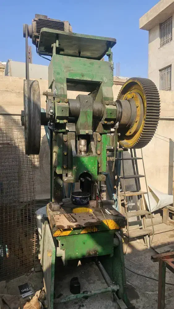 پرس ضربه ایی ۶۰ تن|ماشینآلات صنعتی|رباطکریم, شهرک صنعتی نصیرآباد|دیوار