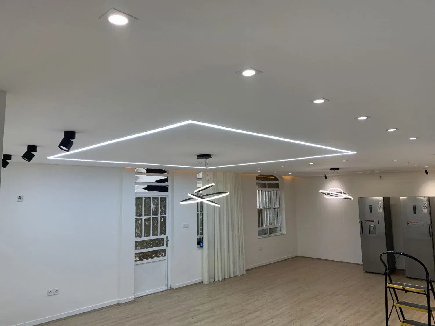 کارگر برقکار ساختمان یا نیمه ماهر|استخدام صنعتی، فنی، مهندسی|دوگنبدان, |دیوار